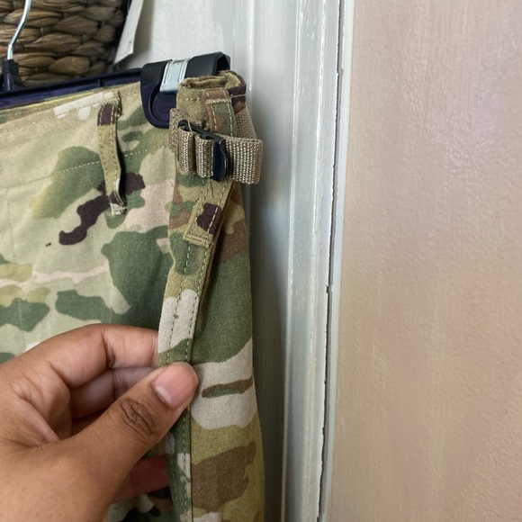 Camouflage Cargo Pants - Picture 6 of 7